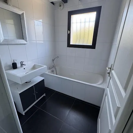 Villa Pour 10 Pers, Piscine Chauffee, 8 Mins Des Plages *