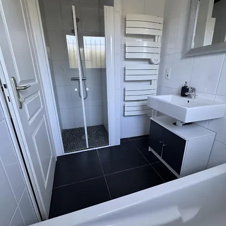 Villa Pour 10 Pers, Piscine Chauffee, 8 Mins Des Plages